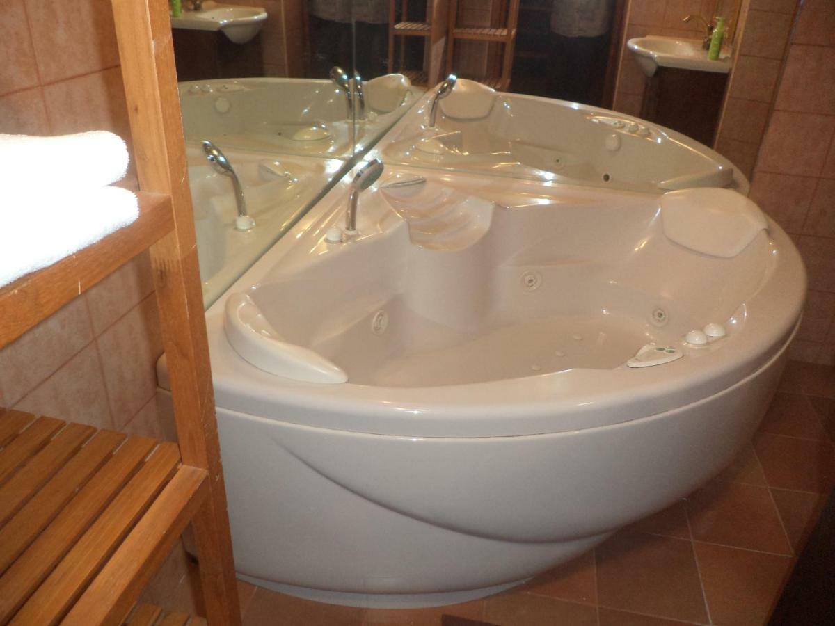 Jacuzzi Quo Vadis Apartment Рим Екстериор снимка