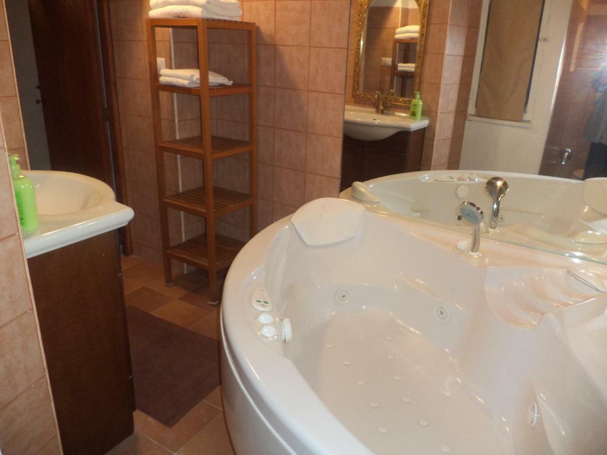 Jacuzzi Quo Vadis Apartment Рим Екстериор снимка
